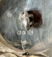 William IV Silver Coffee Pot. London 1832 Richard Pearce & George Burrows. 25 troy ounces.