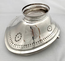 Georgian, George III, Silver Bread Basket. London 1795 Crispin Fuller. 25.3 troy ounces.