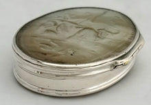Georgian, George I, Silver & Mother of Pearl Snuff Box, circa 1725.