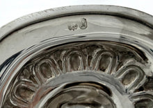 Georgian, George IV, Silver Tea Set. London 1825 Rebecca Emes & Edward Barnard I. 46.6 troy ounces.