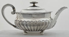 Georgian, George III, Silver Teapot. York 1814 James Barber & William Whitwell. 21.6 troy ounces.
