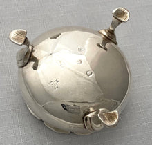 Georgian, George III, Pair of Silver Salts. London 1764. 2.6 troy ounces.