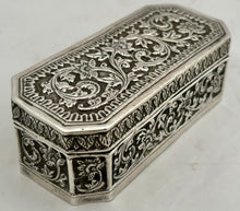 Anglo Indian Cutch Silver Table Snuff Box, circa 1890 - 1910. 3.8 troy ounces.