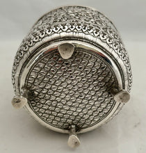 Anglo Indian Silver Cutch Pattern Cylindrical Box & Cover, circa 1890. 8.3 troy ounces.