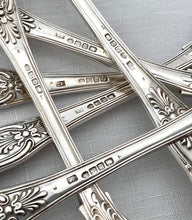 Georgian, George IV, Six Irish Silver King's Pattern Tablespoons. Dublin 1828 Thomas Farnett. 22.4 troy ounces.