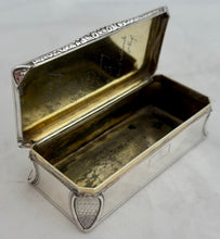 Lieutenant Borthwick, 12th Regiment of Foot, George IV Silver Snuff Box. London 1826 John Jones III. 4.9 troy ounces.