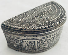 Early 20th Century Burmese Shan States White Metal Lime Box.