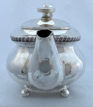 Georgian, George IV, Silver Teapot. Newcastle 1830 Thomas Wheatley. 17.5 troy ounces