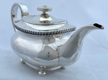 Georgian, George IV, Silver Teapot. Newcastle 1830 Thomas Wheatley. 17.5 troy ounces