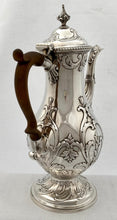 Georgian, George III, Silver Coffee Pot. London 1774 Charles Wright. 31.8 troy ounces.