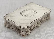 Victorian Silver Vinaigrette. Birmingham 1848 Nathaniel Mills.