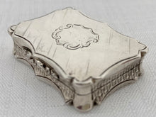 Victorian Silver Vinaigrette. Birmingham 1848 Nathaniel Mills.