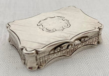 Victorian Silver Vinaigrette. Birmingham 1848 Nathaniel Mills.