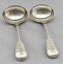 Georgian, George IV, Pair of Silver Sauce Ladles. London 1827 Josiah Piercy I. 4.9 troy ounces.