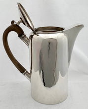 Georgian, George III, Silver Coffee Pot. London 1802 Robert Hennell I & Samuel Hennell. 16 troy ounces.