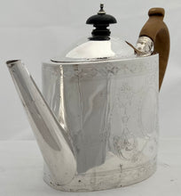 Georgian, George III, Silver Teapot. London 1789 George Burrows I. 12.2 troy ounces.