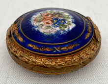 The Battle of Waterloo Gilt Metal & Enamel Hand Painted Compact.