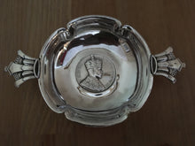 Asprey full set of three silver quaich bowls with crown handles commemorating 1936 when Britain had three Kings. All signed by R. E. Stone. London 1936 Asprey