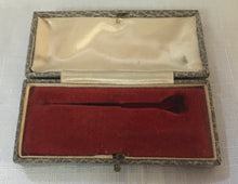 Asprey 9 carat gold cased page marker. London 1929 Asprey & Co. Ltd. 7.3 grams.