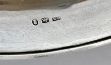 Georgian, George III, Pair of Silver Entree Dishes. London 1789 William Laver. 61 troy ounces.