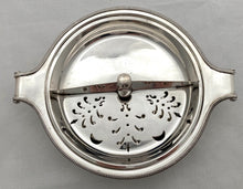 Early 20th Century Silver Plated Vegetable Tureen. Asprey of London, circa 1910 - 20.