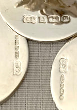 Elizabeth II Silver Rose Place Card Holders, Birmingham 1998/99. 3.2 troy ounces.