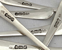 Twelve George III Silver Tablespoons. London 1783, Hester Bateman. 26.4 troy ounces.