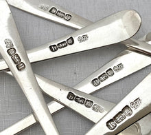 Twelve George III Silver Tablespoons. London 1783, Hester Bateman. 26.4 troy ounces.