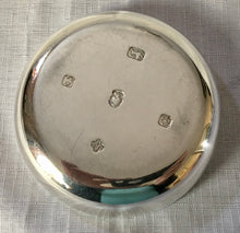 Asprey, Elizabeth II, silver dish with Jubilee hallmark. Sheffield 1977 Asprey & Co. Ltd. 5 troy ounces.