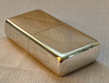 Asprey, Edwardian, slain boar crested silver box. London 1905 Charles Asprey & George Asprey. 2.5 troy ounces.