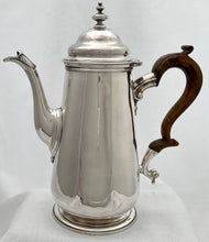 Georgian, George II, Silver Coffee Pot, London 1744 Richard Bayley. 27 troy ounces.