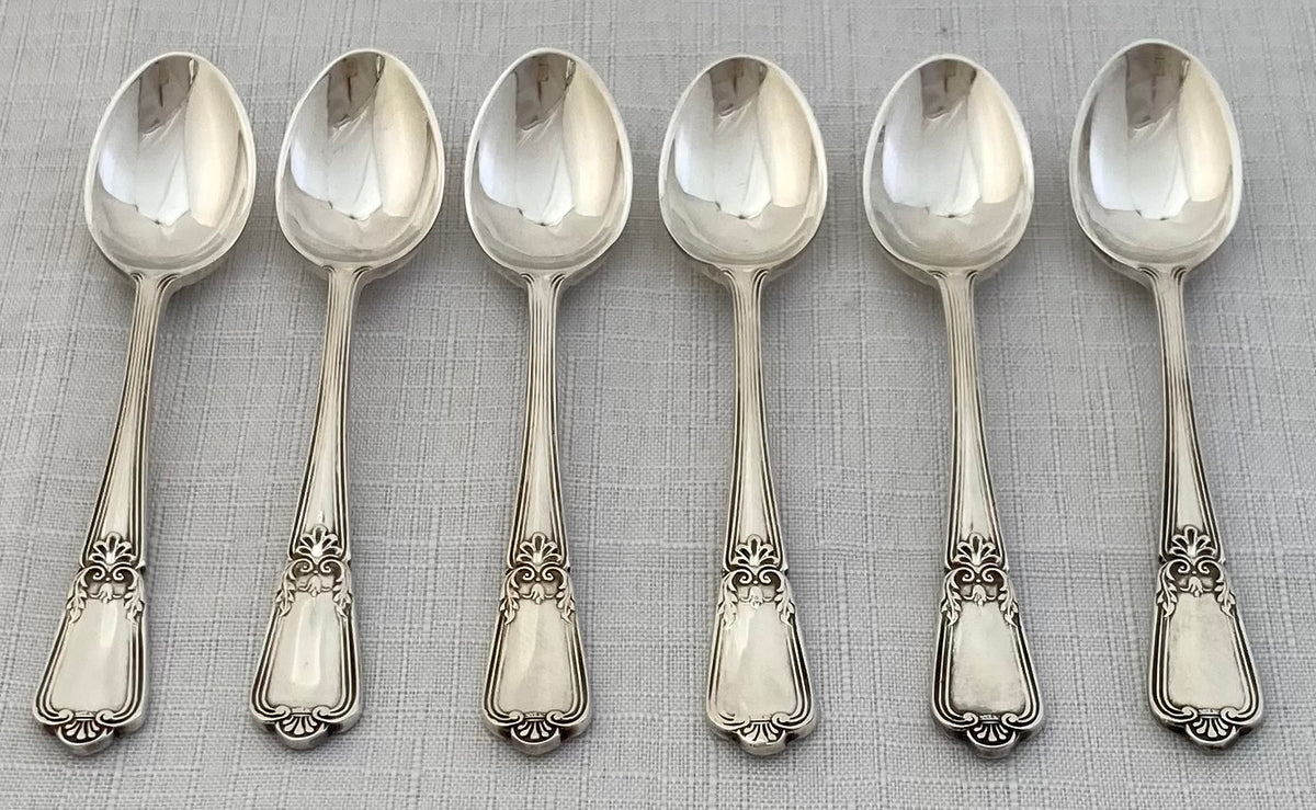Elizabeth II Cased Set of Six Silver Coffee Spoons. Sheffield 1989