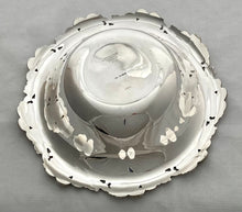 Edwardian Silver Fruit Bowl. London Import 1906 Tiffany & Co. 25 troy ounces.
