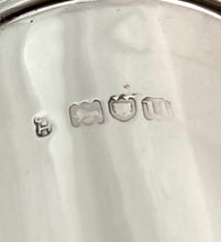 George V Silver Coffee Pot. London 1915 C.S. Harris & Sons Ltd. 16.8 troy ounces.