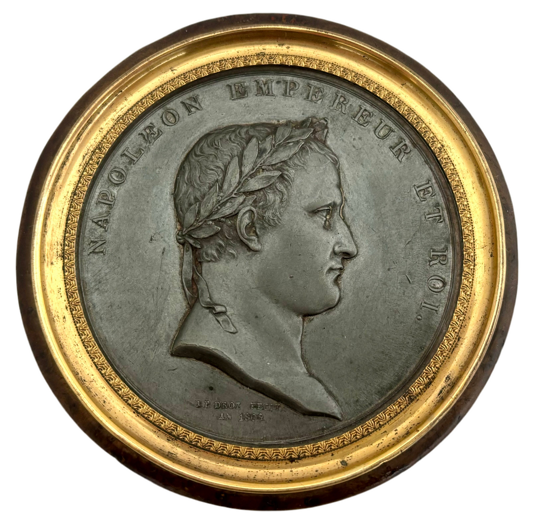 Napoleon Bonaparte Medallion Snuff Box, After J. P. Droz, cica 1810.