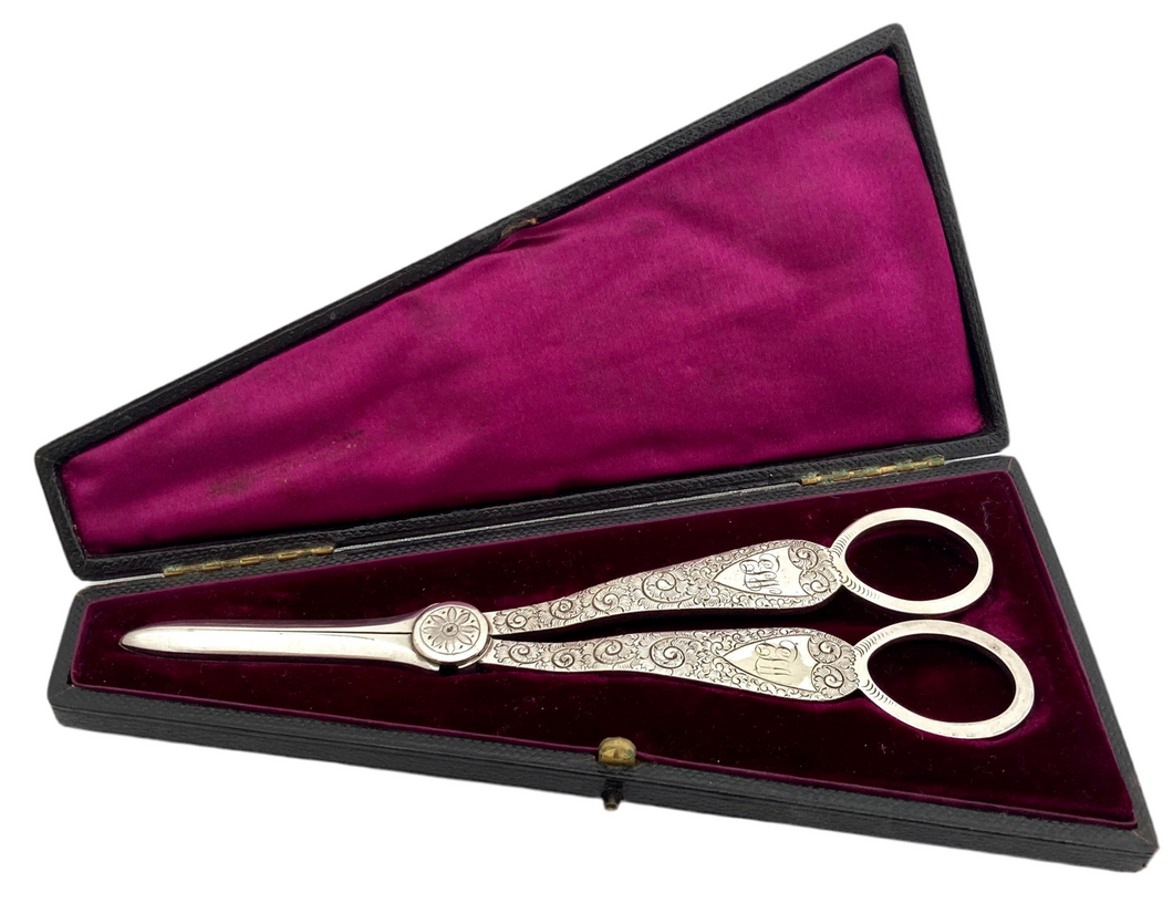 Cased Pair of Silver Plated Grape Scissors. John Sanderson & Son of Sheffield, circa 1900.