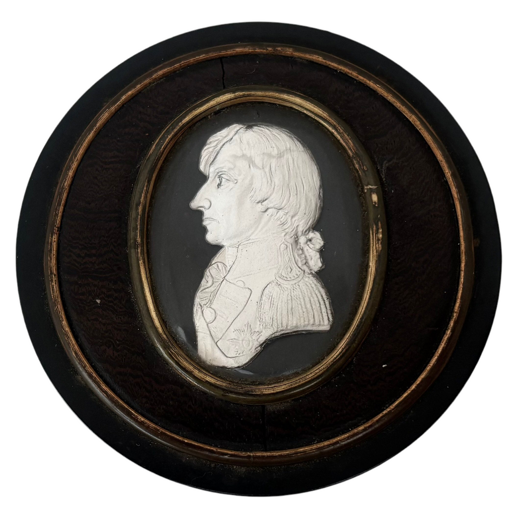 Vice Admiral Lord Horatio Nelson Early 19th Century Glass Paste Portrait Profile Table Snuff Box.