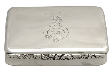 George IV Scottish Silver Snuff Box, Crested for Murdoch. Edinburgh 1822 Richard Haxton. 3.4 troy ounces.