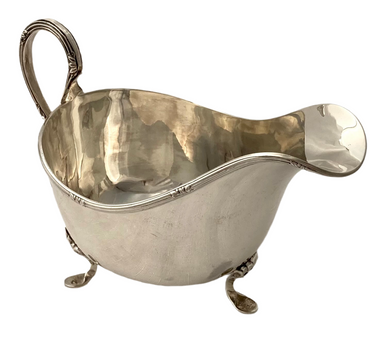 George V Silver Sauce Boat. Sheffield 1929 Walker & Hall. 4.9 troy ounces.