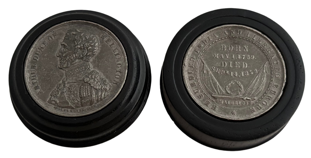 The Death of the Duke of Wellington Medal Snuff Box. After Allen & Moore.
