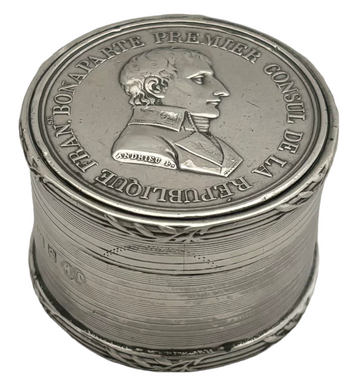 Napoleon Bonaparte 'Paix De Luneville' Silver Medal Box. Birmingham 1909 John Edward Wilmot. 2.2 troy ounces.