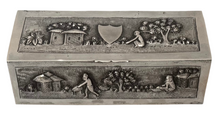 Indian Lucknow Village Pattern Silver Box, circa 1890 - 1910. 4.1 troy ounces.