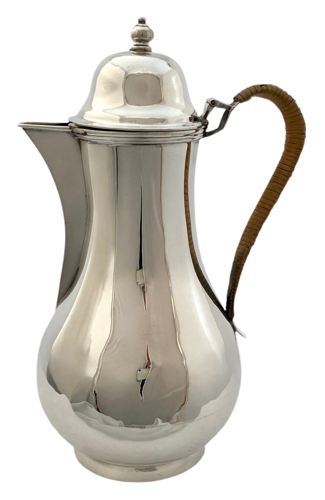 Edwardian Silver Hot Water Jug. London 1906 Goldsmiths & Silversmiths Co. 13.9 troy ounces.