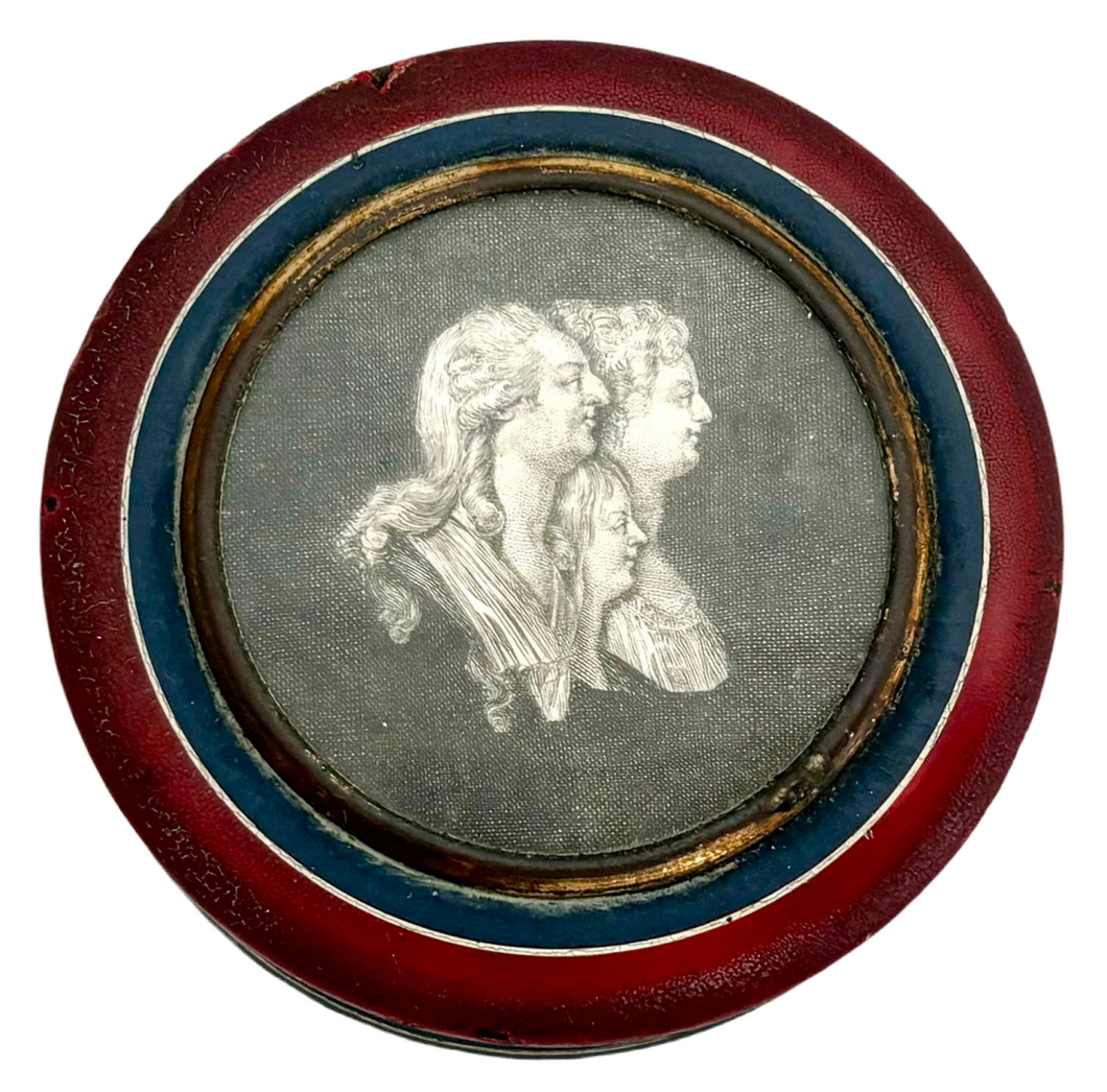 Louis XVI of France, Marie Antoinette & the Dauphin Early 19th Century Snuff Box.