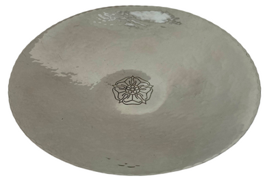 Keswick Metal Craft Tudor Rose Staybrite Dish.