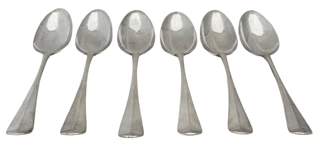 Six George II Hanoverian Pattern Silver Tablespoons. London 1733 Richard Gosling. 12.1 troy ounces.