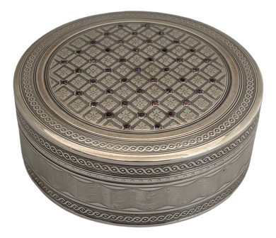 Continental Circular, Gemstone Inset, Silver Snuff Box. London Import 1905, Louis Desoutter. 2.8 troy ounces.