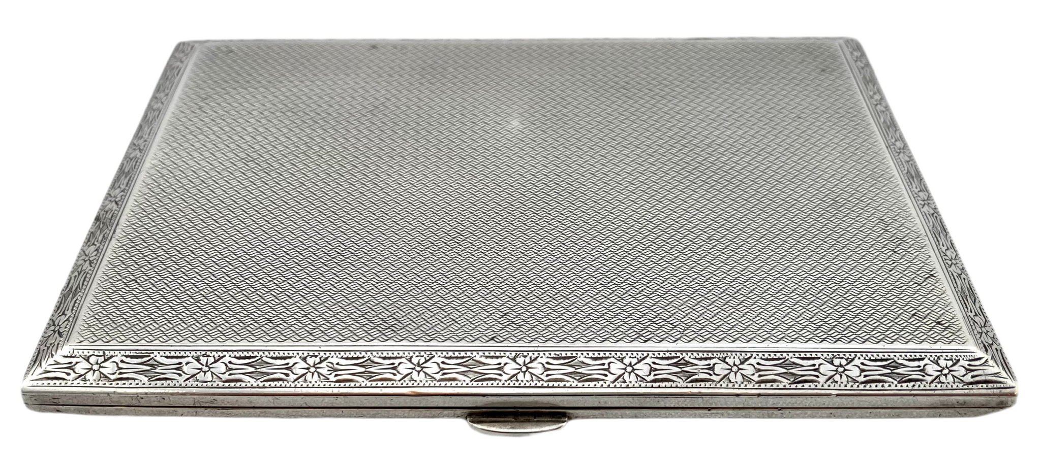 asprey silver cigarette case George V, Case. Chester 1929 & Co Ltd. 3.1 troy ounces Compact and functional George V Silver Cigarette Case.