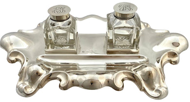 Edwardian Silver Inkstand Birmingham 1905 Asprey & Company. 8.9 troy ounces.