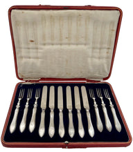 George V Cased Set of Silver Handled Dessert Knives & Forks for Six. Sheffield 1915 R. F. Mosley & Co.